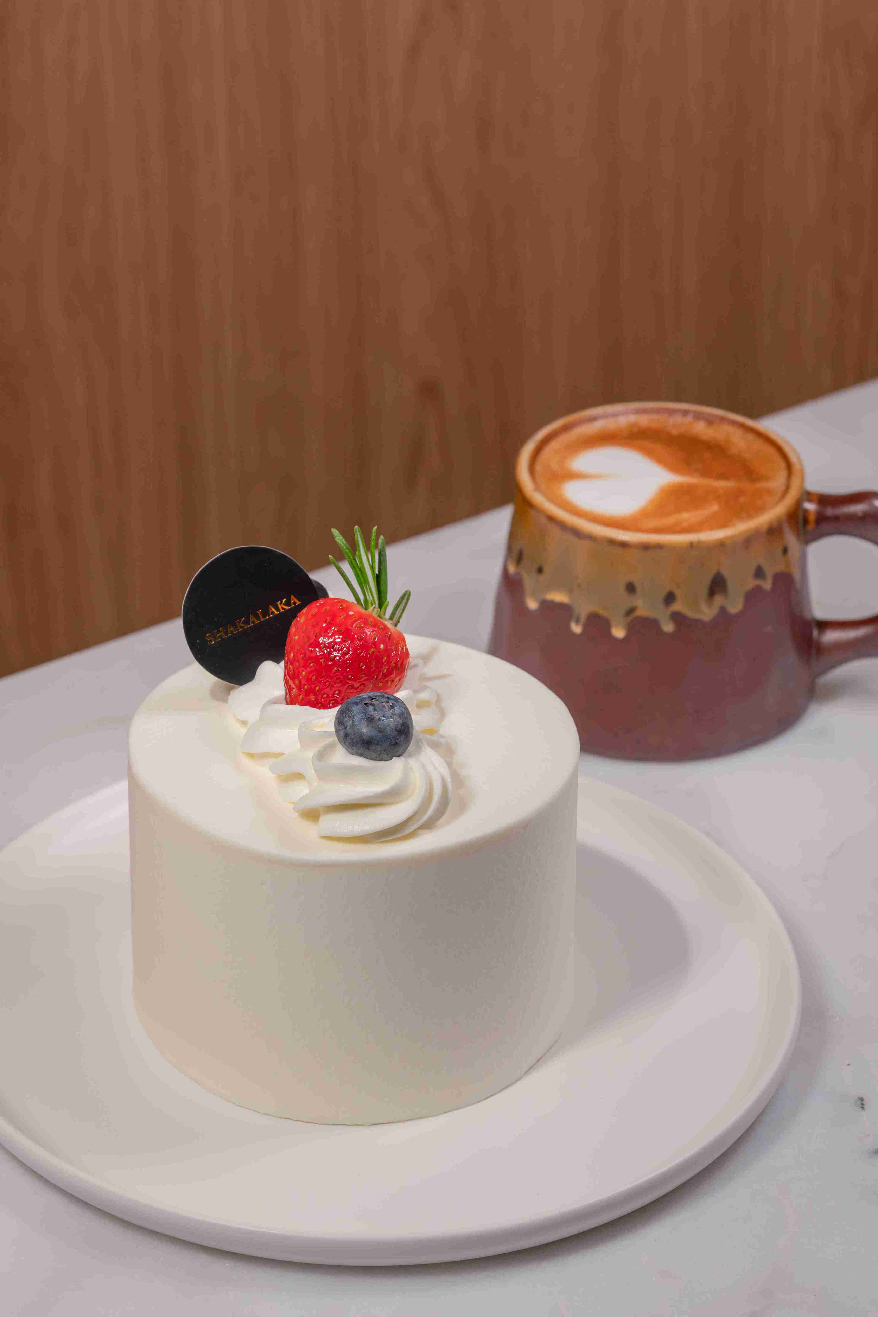 Cream Cheese Strawberry Cake